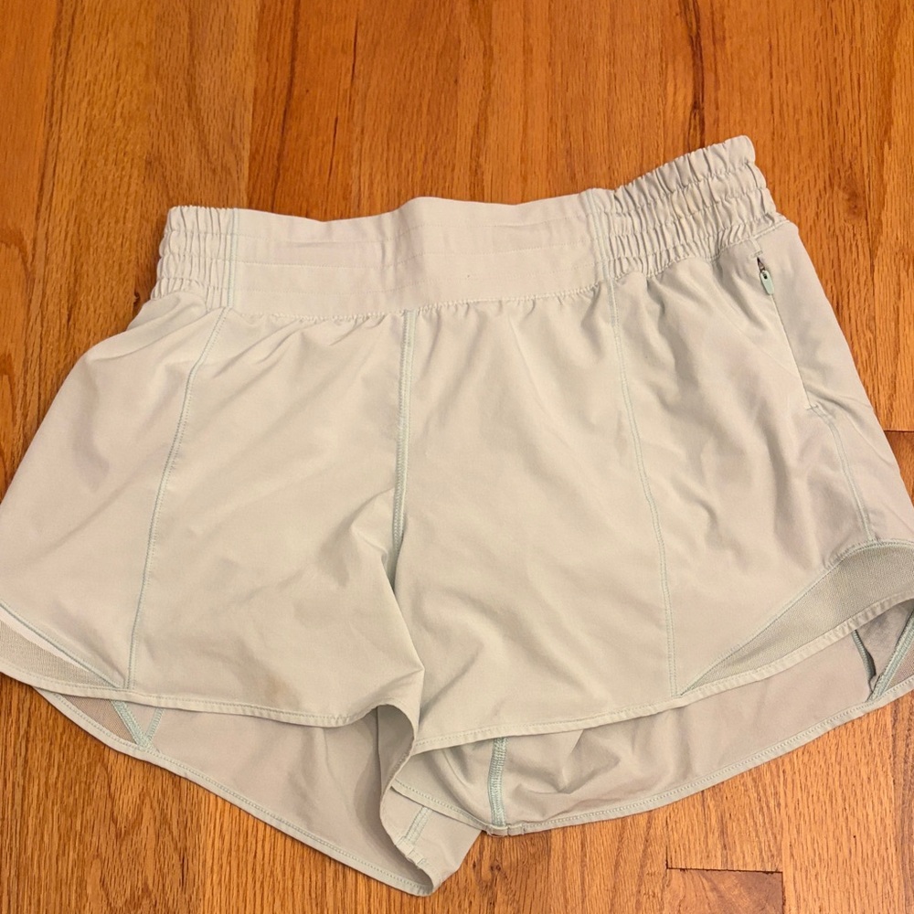 Mint Lululemon Hotty Hots 4”